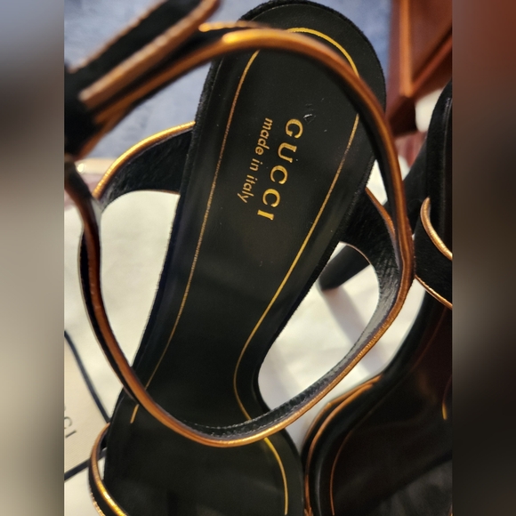 GUCCI BLACK AND GOLD TRIM STRAPPY STILETTO SANDALS 40 (10) - Picture 5 of 16
